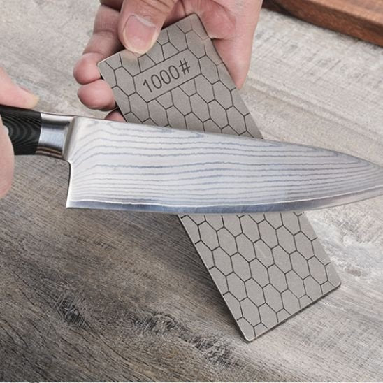 aiguiseur couteau avec lames affutees